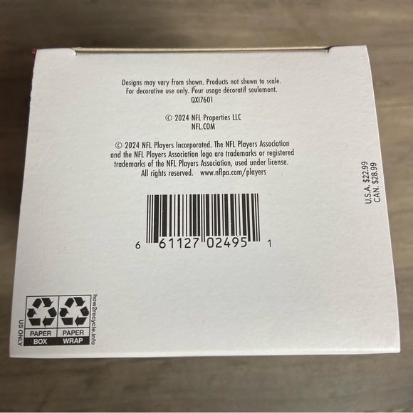 2024 Hallmark STEFON DIGGS Buffalo Bills #14 NFL FOOTBALL LEGENDS Ornament - NIB - Picture 4 of 6